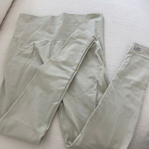 SET LEGGINGS IN OATMILK